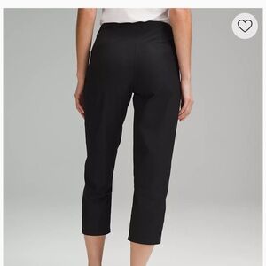 Lululemon Warpstreme Multi-Pocket Mid-Rise Golf Crop 24" NWT size 4 Black